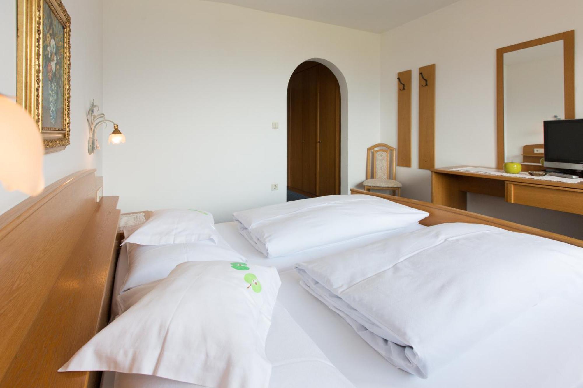 Linghof Bed & Breakfast Тироло Екстериор снимка